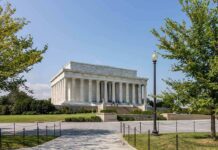 Lincoln Memorial with columns on a sunny day