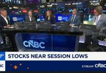 Investors are taking profits ahead of SpaceX IPO, says Capital Wealth's Kevin Simpson