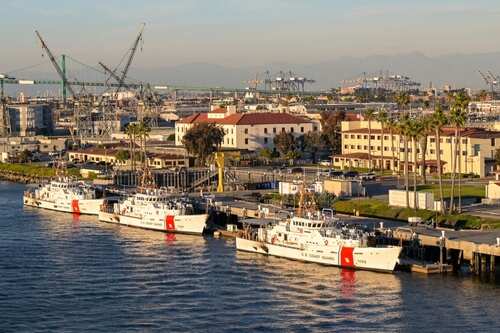 Los,Angeles,,California,,Usa,-,13,January,2024:,Fast,Patrol Three U.S. Coast Guard boats docked at a harbor with cranes in the background